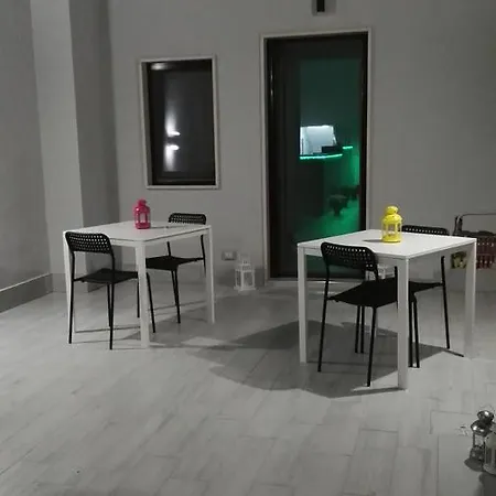 Marselo Nocleg ze śniadaniem